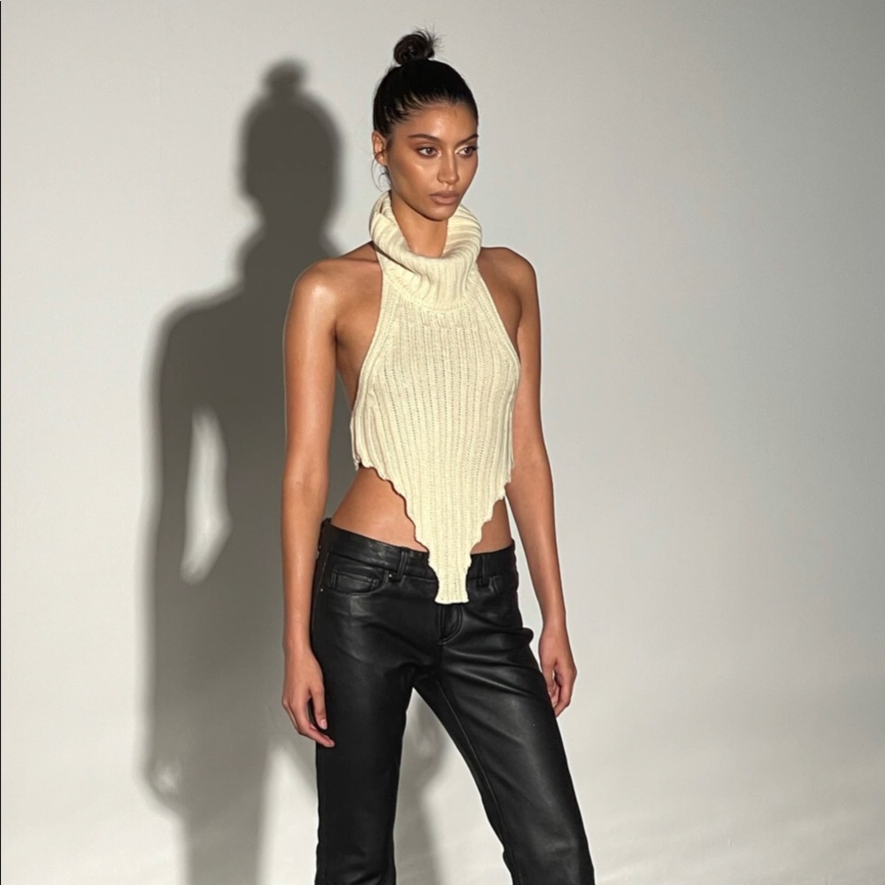 Local European Saro Knit Turtleneck